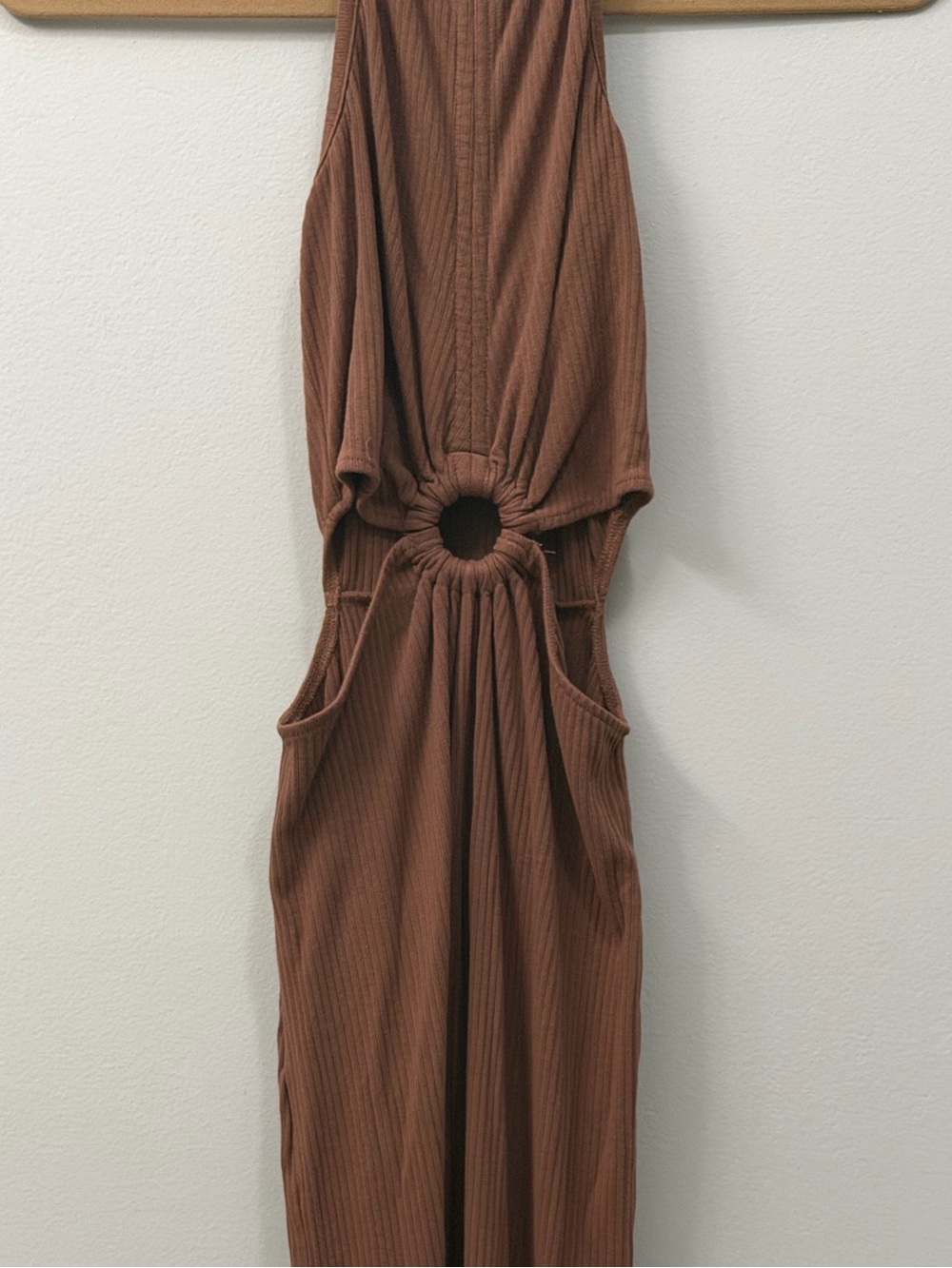 HEARTLOOM WOMENS HALTER KEYHOLE CUT-OUT MIDI DRESS, SIZE X-SMALL, BROWN - Picture 4 of 14